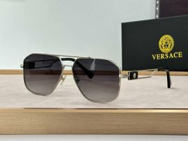 Picture of Versace Sunglasses _SKUfw55482137fw